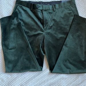 Men’s velvet green